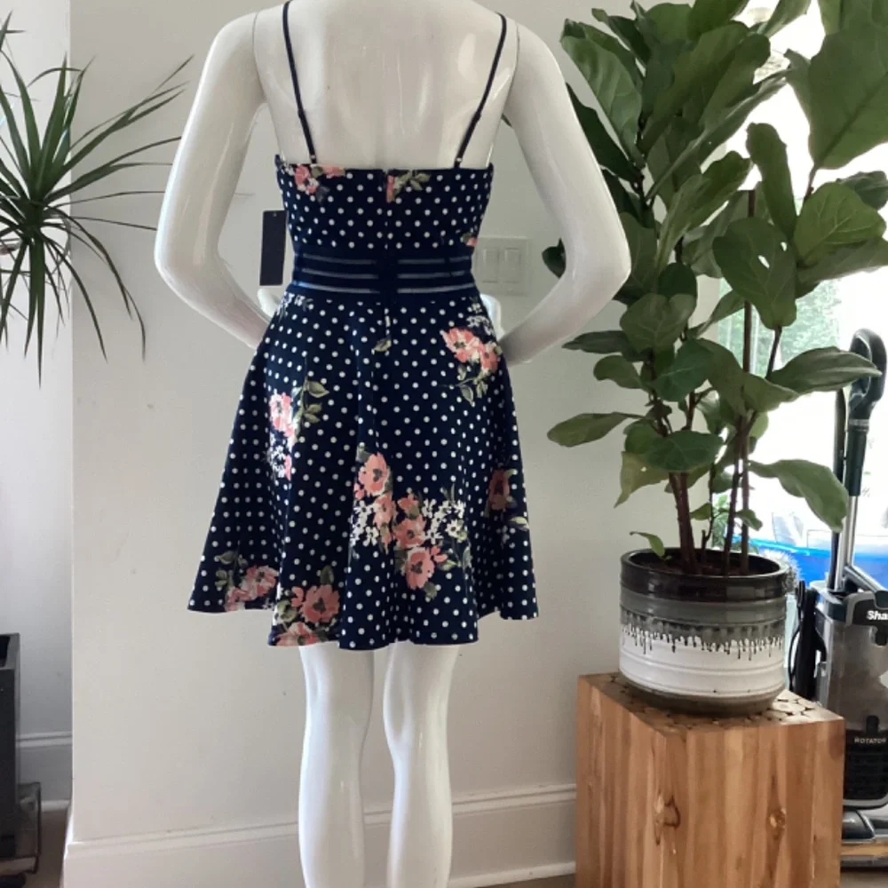 NWT CITY STUDIO FLORAL BLUE SPAGHETTI STRAPS SWING DRESS sz 5